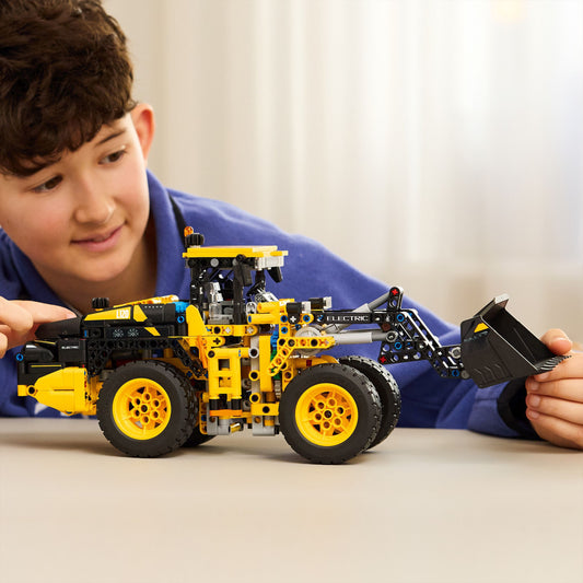 LEGO Technic Volvo L120 Electric Radlader 42209, 973 Teile