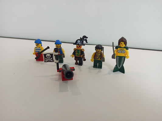 LEGO® Sortiment 5 Piraten Mini-Figuren mit Zubehör - Peer Online Shop