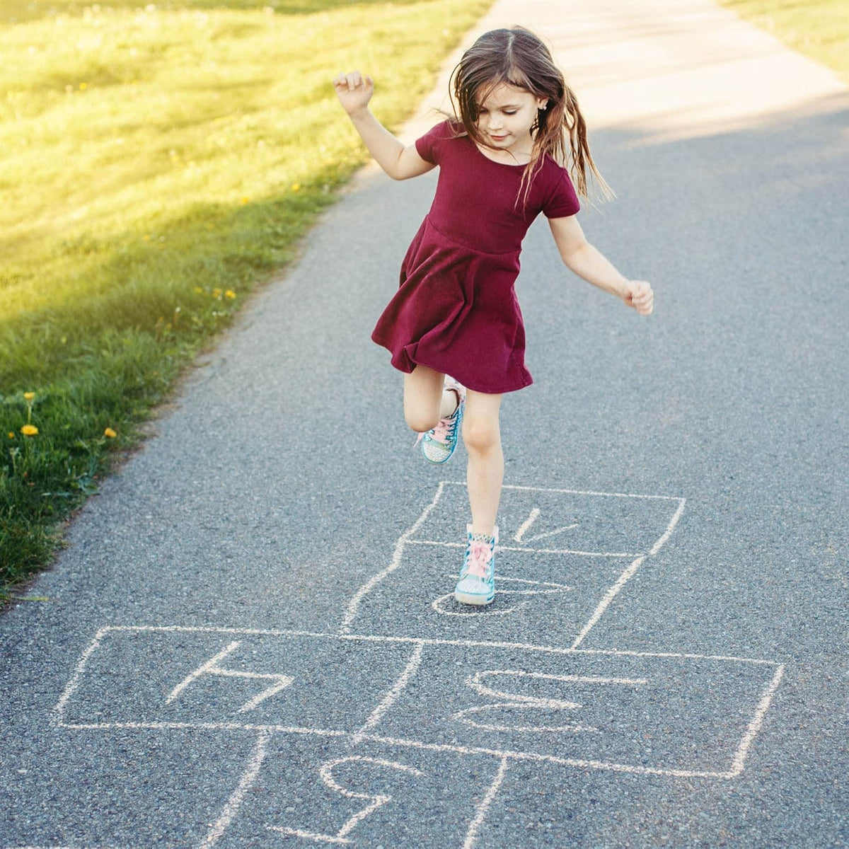 LEGAMI Hopscotch – Himmel und Hölle Spiel in Metalldose