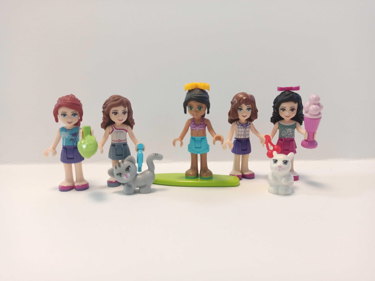 LEGO® Sortiment 5x Friends Minifiguren mit Zubehör - Peer Online Shop