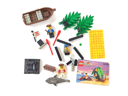 LEGO®  Sortiment Rotröcke 6258 Imperial vs Pirates - Peer Online Shop