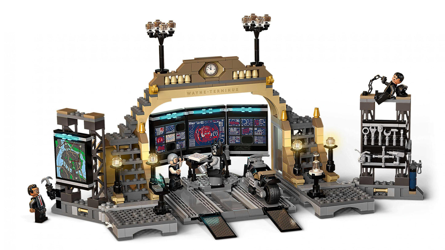 LEGO® Super Heroes 76183 Bathöhle™: Duell mit Riddler™ - Peer Online Shop